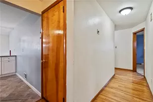 525 Giffin Ave, Canonsburg, PA 15317 - Photo 18