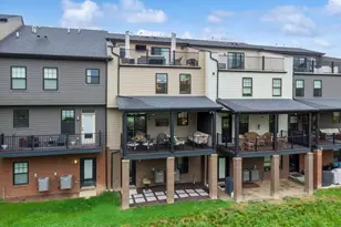 335 Azalea Dr, Peters Township, PA 15367 - Photo 8