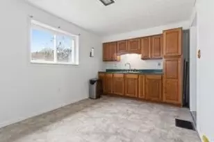 406 W Smithfield St, Mt Pleasant Boro, PA 15666 - Photo 10