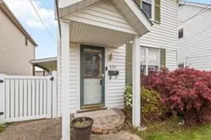 406 W Smithfield St, Mt Pleasant Boro, PA 15666 - Photo 4