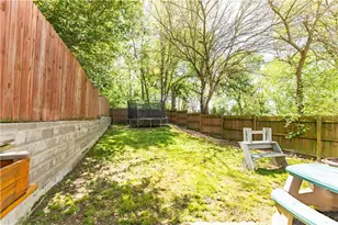 530 Holmes Ave, Baden, PA 15005 - Photo 22