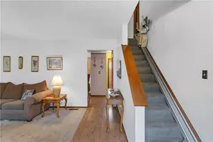 156 Dinwiddie Dr, Pittsburgh, PA 15068 - Photo 8