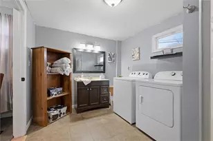 64 Florida Ave, Kiskiminetas Township, PA 15613 - Photo 6
