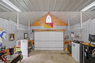 64 Florida Ave, Kiskiminetas Township, PA 15613 - Photo 24