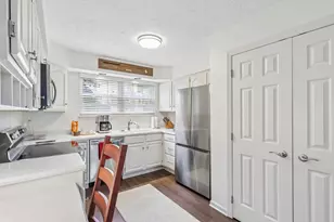 845 Fairways Dr, Oakmont, PA 15139 - Photo 6