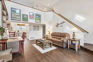 845 Fairways Dr, Oakmont, PA 15139 - Photo 4