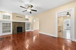 1017 Norwich Ave, Pittsburgh, PA 15226 - Photo 6