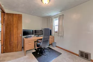 107 Carmella Dr, White Oak, PA 15131 - Photo 12