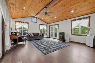 742 Evergreen Rd, Gilpin Township, PA 15656 - Photo 26