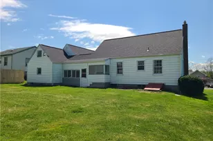 819 Allegheny Ave, Shenango Township, PA 16101 - Photo 2