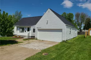 819 Allegheny Ave, Shenango Township, PA 16101 - Photo 4