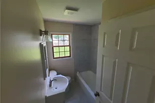 819 Allegheny Ave, Shenango Township, PA 16101 - Photo 6