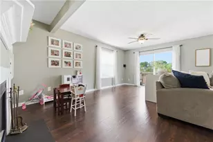 137 Old Village Ln, Bethel Park, PA 15102 - Photo 4