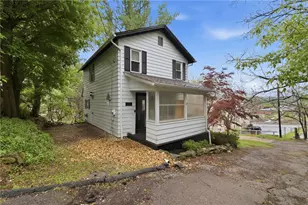 218 Cottage St, New Castle, PA 16101 - Photo 1