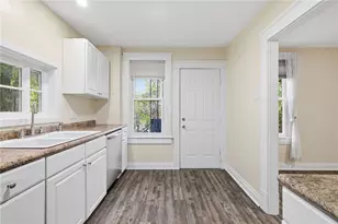 218 Cottage St, New Castle, PA 16101 - Photo 8