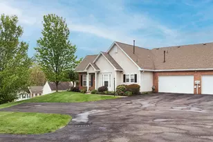 6054 Belle Terre Ct, South Fayette, PA 15017 - Photo 4