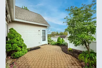 6054 Belle Terre Court, South Fayette, PA 15017 - Photo 6
