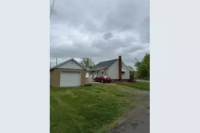 802 8th St, Jefferson/Mather, PA 15346 - Photo 2