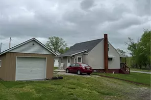 802 8th St, Jefferson/Mather, PA 15346 - Photo 2
