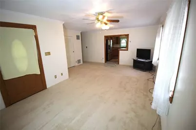 409 Avalon Dr, Union Township, PA 16101 - Photo 8