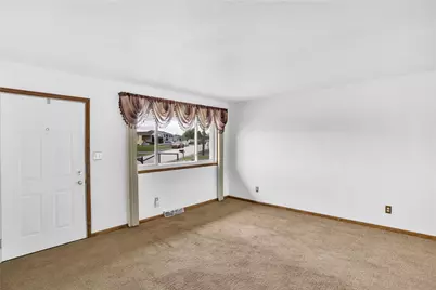 217 Eleanor Drive, Latrobe, PA 15650 - Photo 6