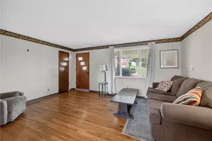 105 Flicker Dr, McKees Rocks, PA 15136 - Photo 6