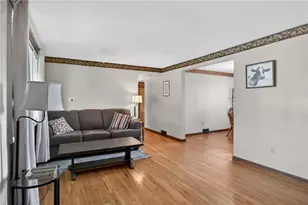 105 Flicker Dr, McKees Rocks, PA 15136 - Photo 8