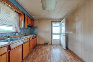 1070 Maple Ave, South Strabane, PA 15301 - Photo 12