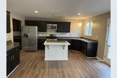 409 Fairgate Dr, Pine Township, PA 15090 - Photo 4