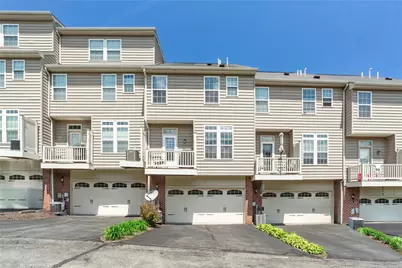 359 Wealdstone Rd, Cranberry Township, PA 16066 - Photo 2