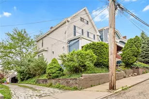 417 Eureka St, Pittsburgh, PA 15211 - Photo 2