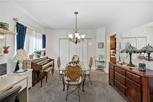 417 Eureka St, Pittsburgh, PA 15211 - Photo 8