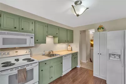 645 Blue Ridge Rd, Pittsburgh, PA 15239 - Photo 6