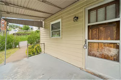 577 Isabella, Charleroi Boro, PA 15022 - Photo 4