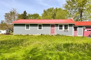 1604 Park Ln, Pymatuning Township, PA 16125 - Photo 1