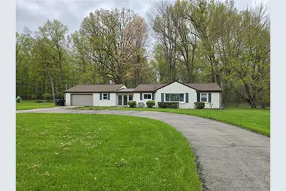 3631 Sample Rd, Hermitage, PA 16148 - Photo 2