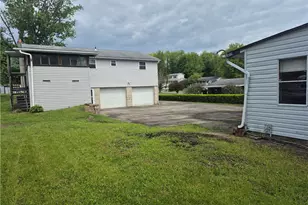 22 W Glennis Dr, Hempfield Township, PA 15601 - Photo 14
