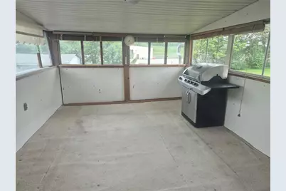 22 W Glennis Dr, Hempfield Township, PA 15601 - Photo 10