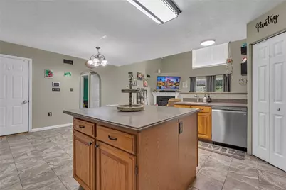 113 Aspen Dr, Brighton Township, PA 15009 - Photo 8