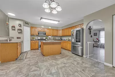 113 Aspen Dr, Brighton Township, PA 15009 - Photo 6