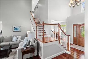 2301 Shamrock Ln, Canonsburg, PA 15317 - Photo 10