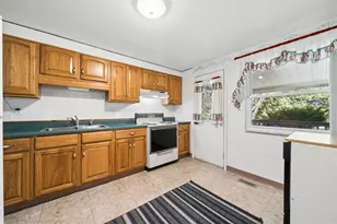1361 Conway St, Hempfield Township, PA 15601 - Photo 8
