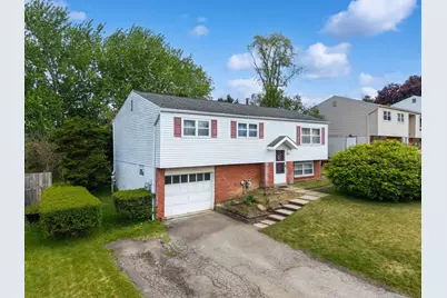 1361 Conway Street, Hempfield Township, PA 15601 - Photo 2