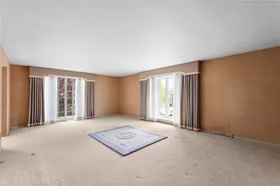 5330 Tomfran Dr, Pittsburgh, PA 15236 - Photo 10