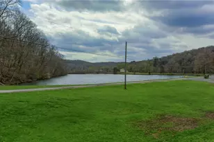 102 Kathleen Dr, Marion Township, PA 15066 - Photo 12