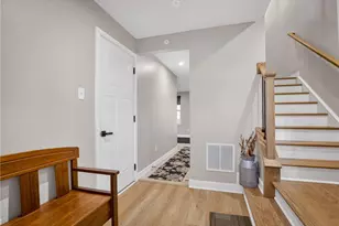 516 Dogwood Ln, Cecil, PA 15057 - Photo 6