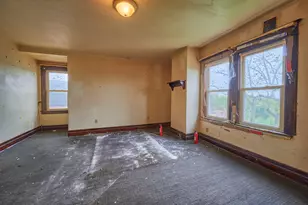 2044 Brownsville Rd, Pittsburgh, PA 15210 - Photo 26