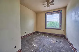 2044 Brownsville Rd, Pittsburgh, PA 15210 - Photo 22