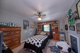 5061 Bahama Dr, Pittsburgh, PA 15239 - Photo 10
