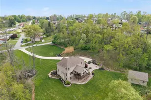 1098 Government Rd, Penn Twp, PA 15642 - Photo 2